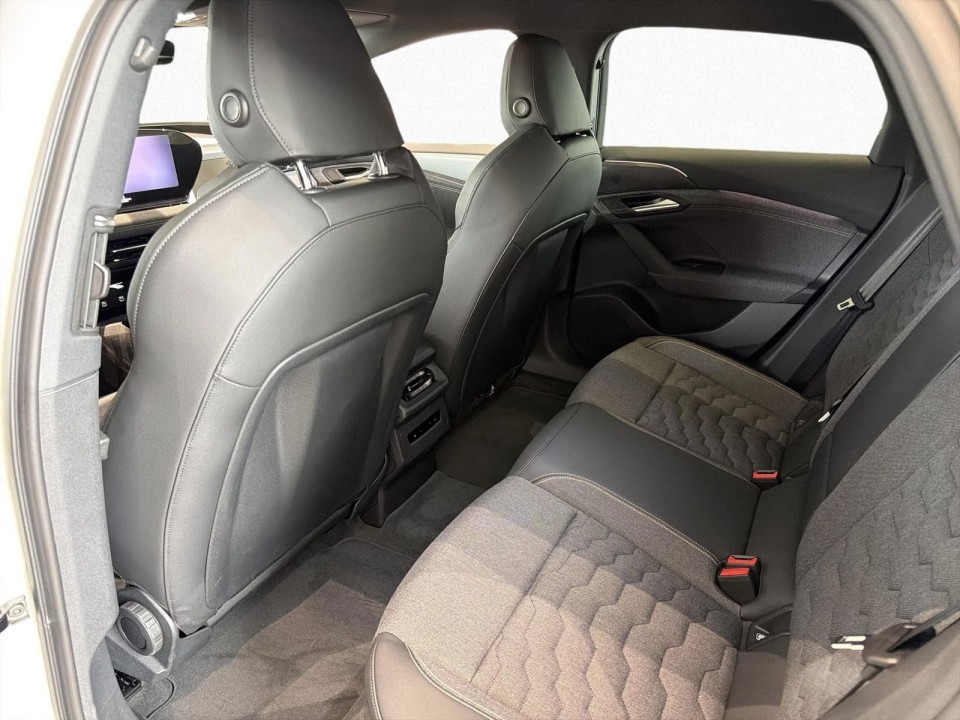 Audi A6 Sportback e-tron - foto 13