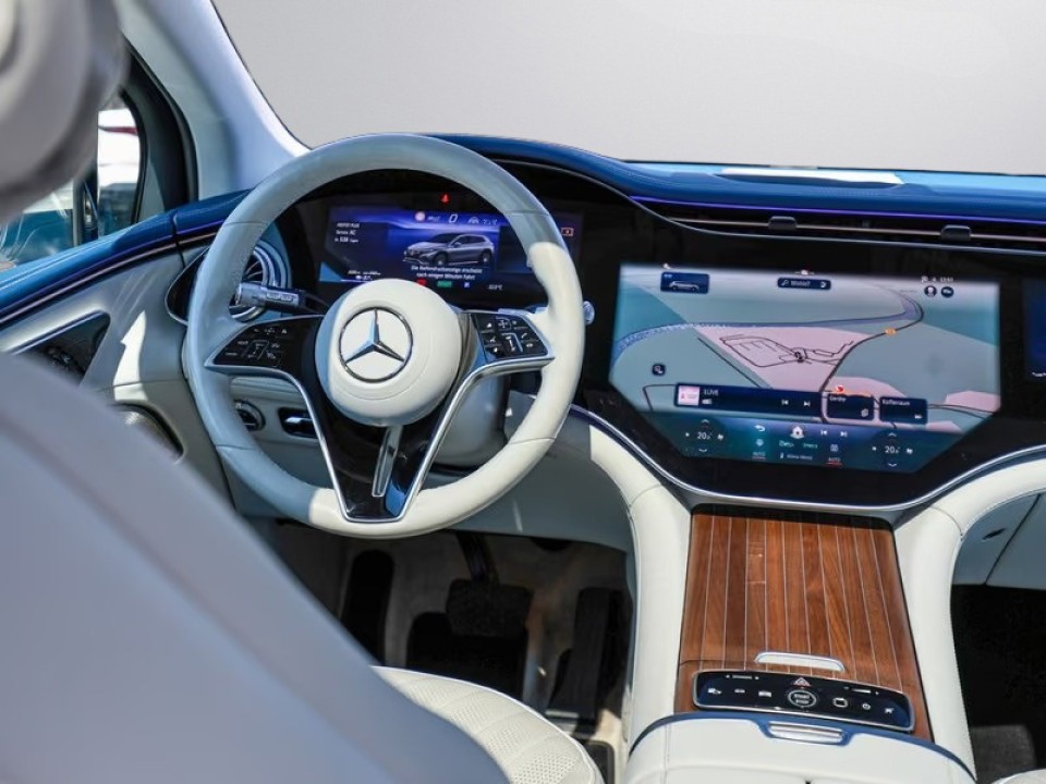 Mercedes-Benz EQS SUV 450+ (3)