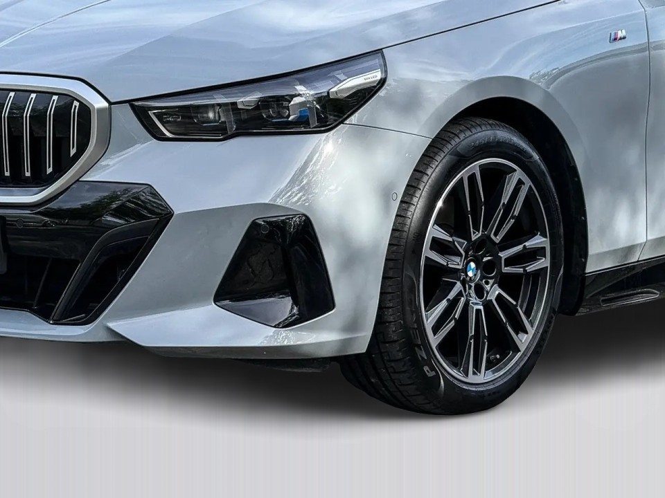 BMW Seria 5 M-Sport 520d - foto 21
