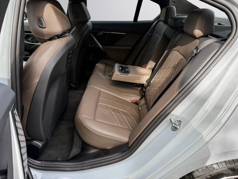 BMW Seria 5 M-Sport 520d - foto 16