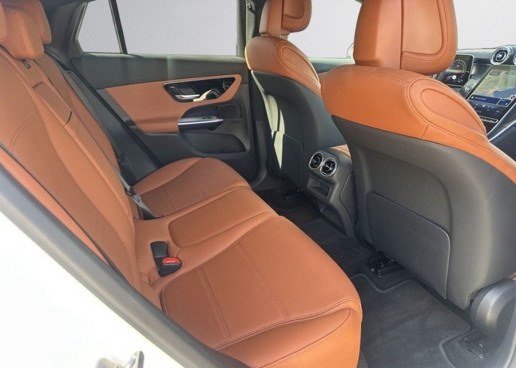 Mercedes-Benz GLC 300e 4MATIC Hybrid - foto 18