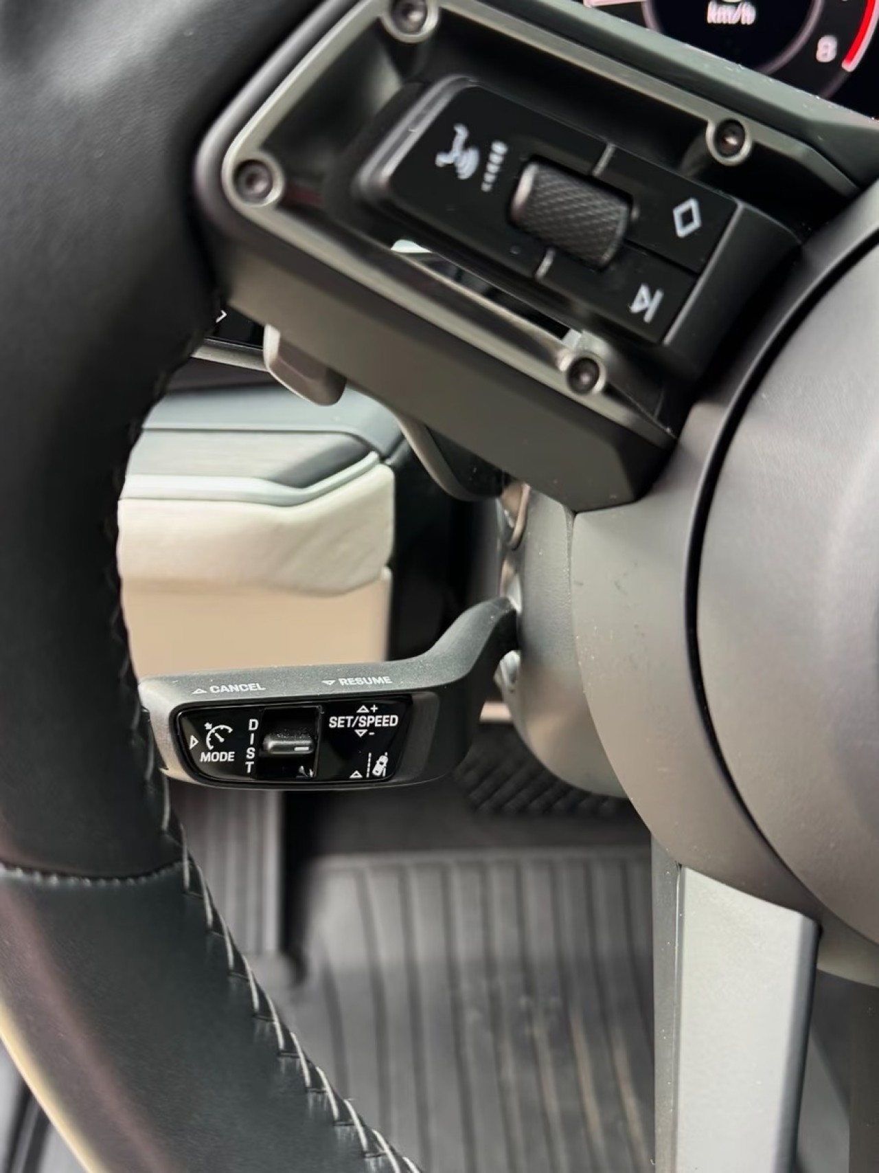 Porsche Cayenne - foto 11