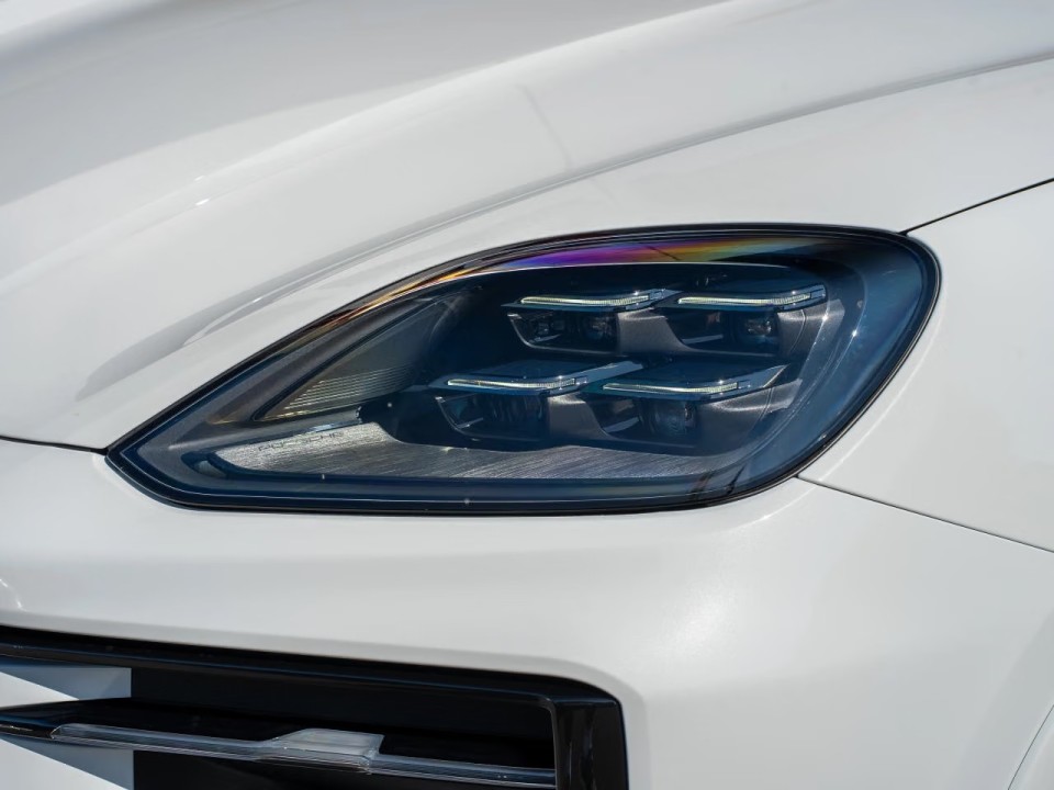 Porsche Cayenne - foto 22