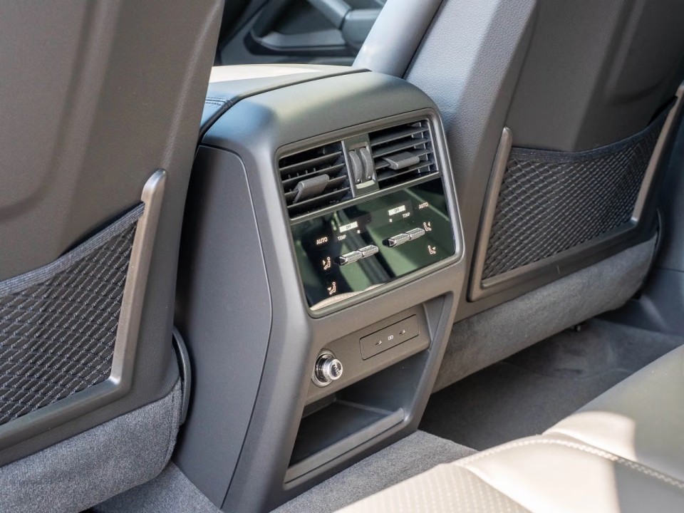 Porsche Cayenne - foto 17