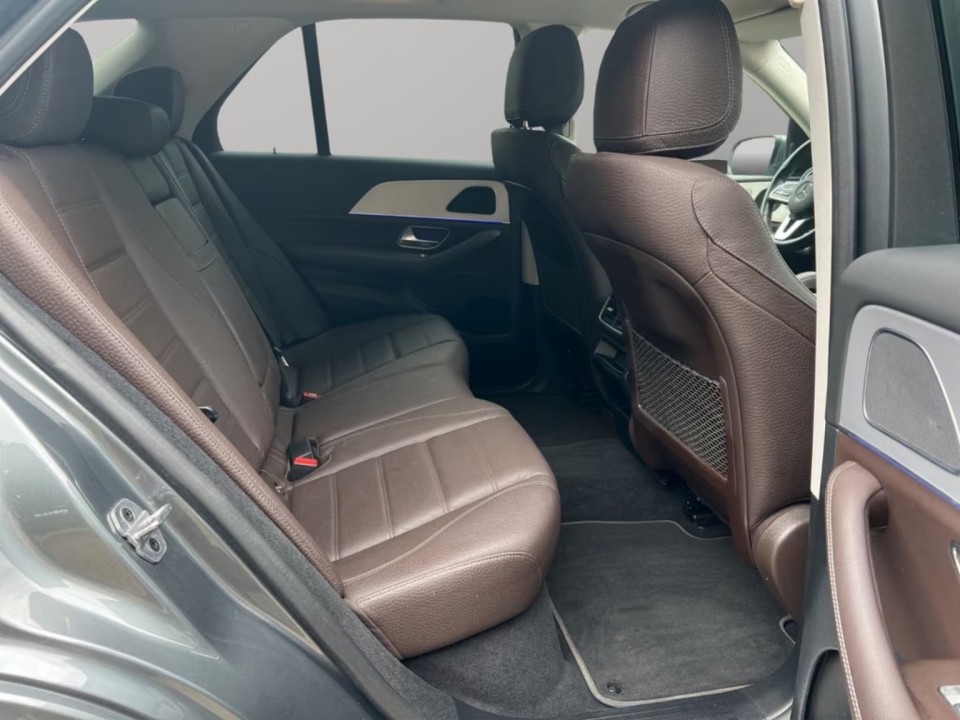 Mercedes-Benz GLE 400d 4MATIC AMG Line - foto 7