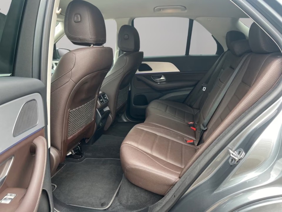 Mercedes-Benz GLE 400d 4MATIC AMG Line - foto 6
