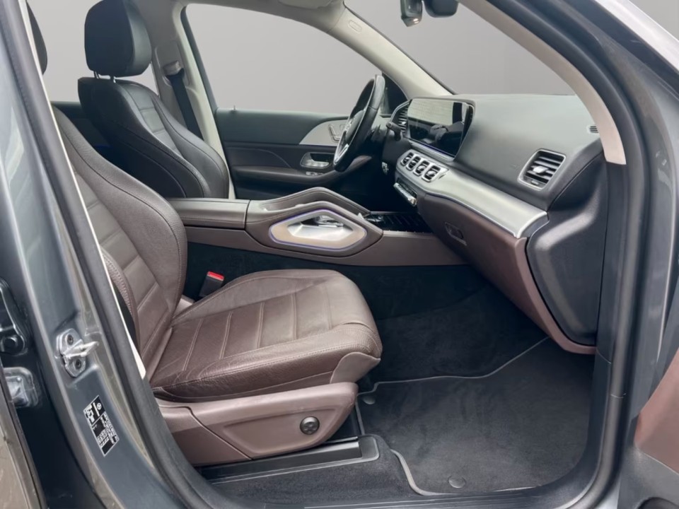 Mercedes-Benz GLE 400d 4MATIC AMG Line - foto 8