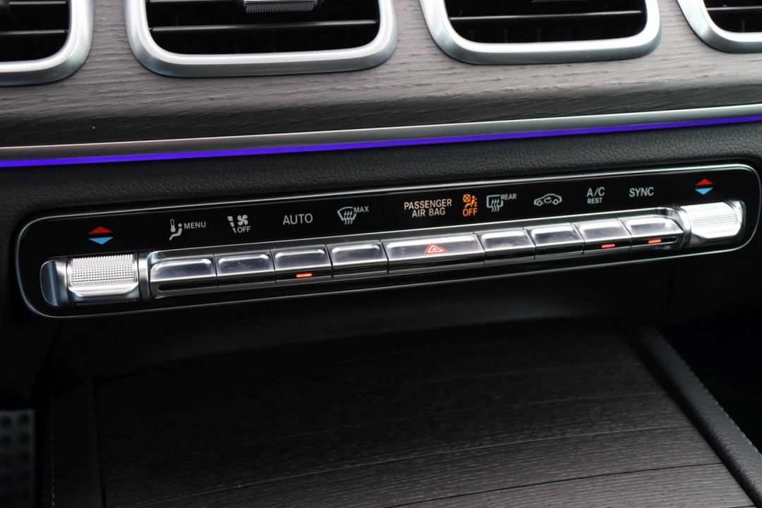 Mercedes-Benz GLE 400d 4MATIC AMG Line - foto 14