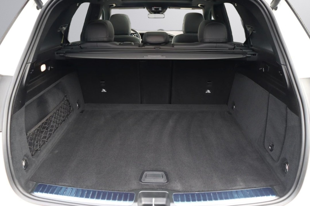 Mercedes-Benz GLE 400d 4MATIC AMG Line - foto 26