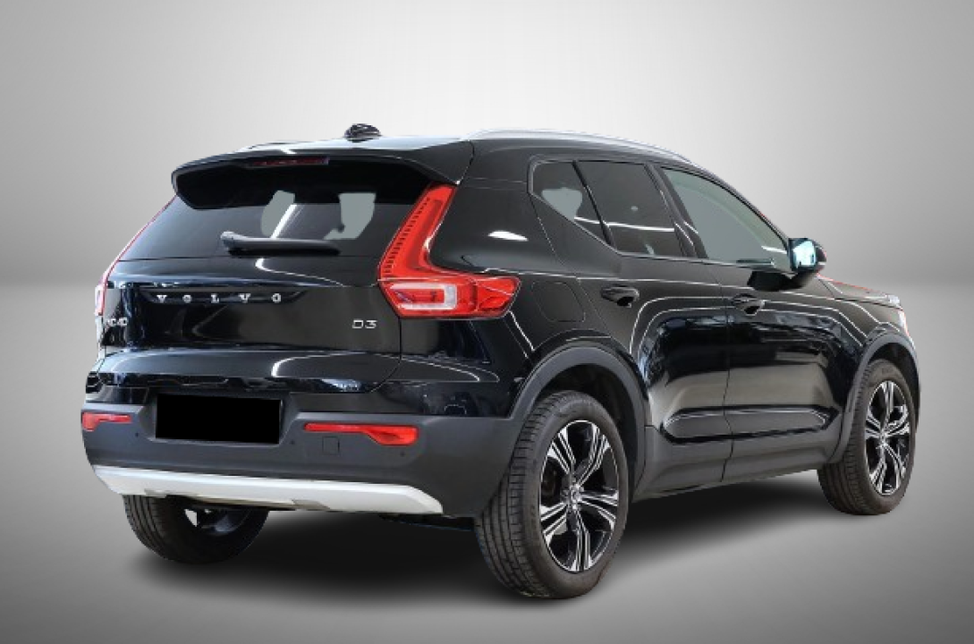 Volvo XC 40 D3 Momentum (2)