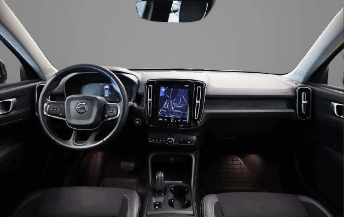 Volvo XC 40 D3 Momentum - foto 6