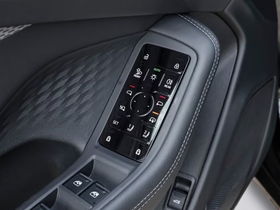 AUDI A6 2025 — imagine 20