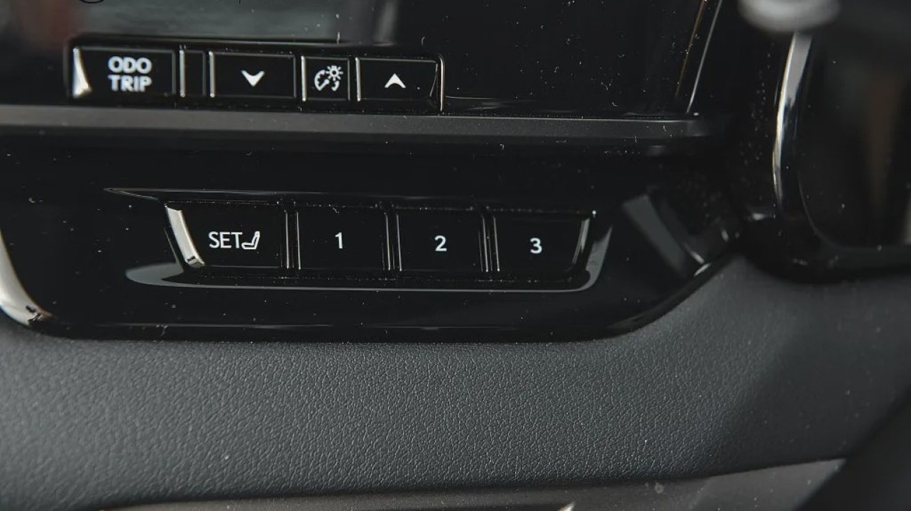 Lexus Seria RX 450h+ AWD F-Sport - foto 11