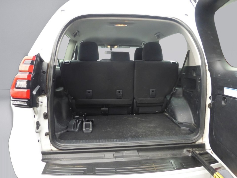 Toyota Land Cruiser 2.8D (5)