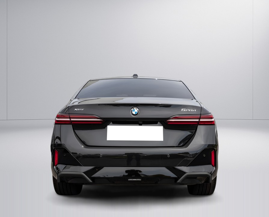 BMW 5 Series 2025 — imagine 3