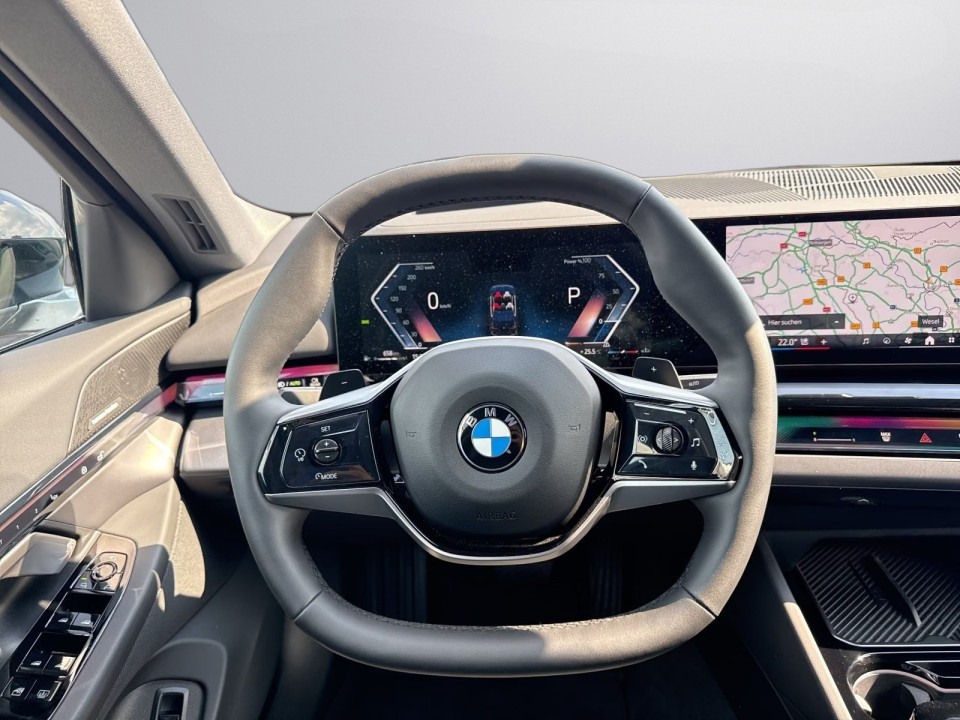 BMW 5 Series 2025 — imagine 18