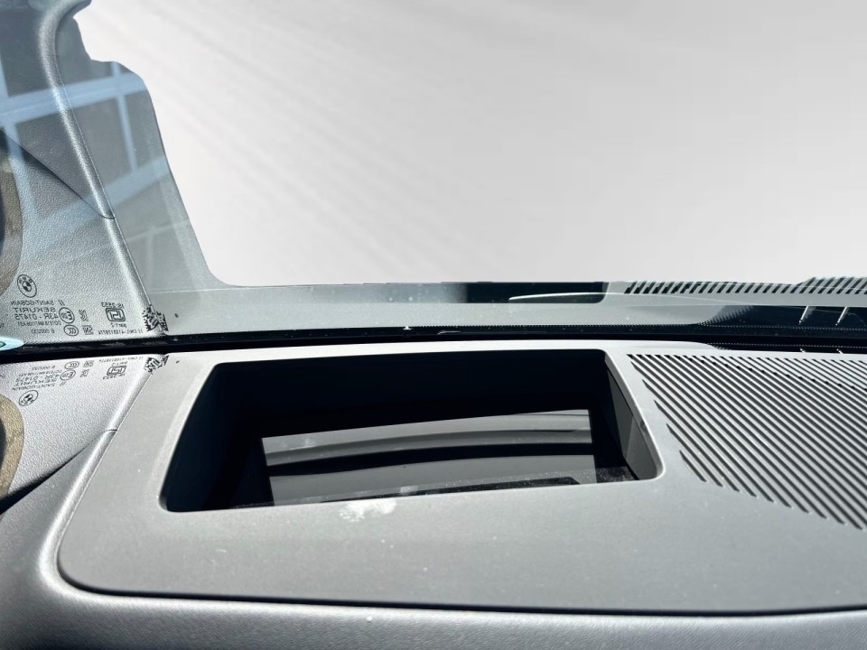 BMW Seria 5 520d xDrive M-Sport - foto 10