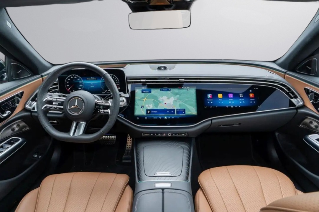Mercedes-Benz E 400e 4MATIC - foto 6