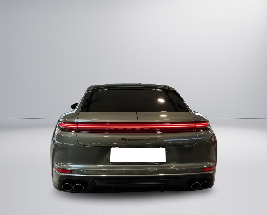 PORSCHE Panamera 2026 — imagine 4