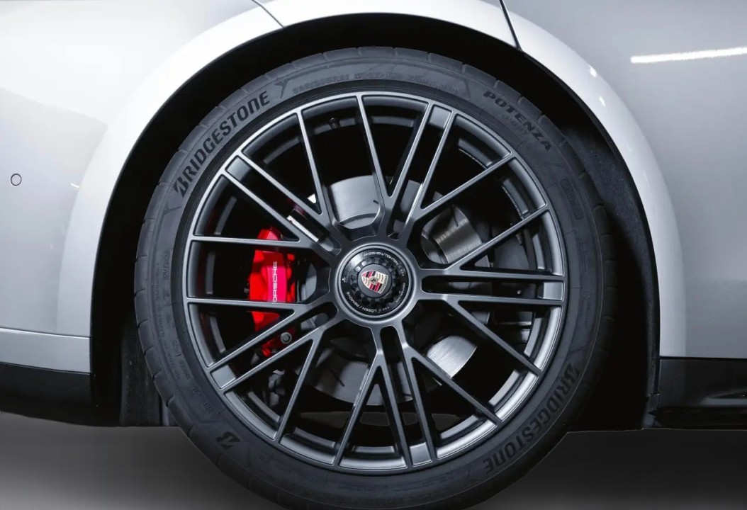 Porsche Panamera GTS - foto 47
