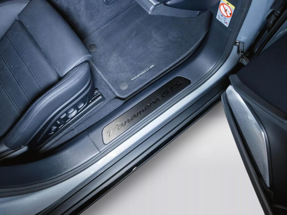 Porsche Panamera GTS - foto 35