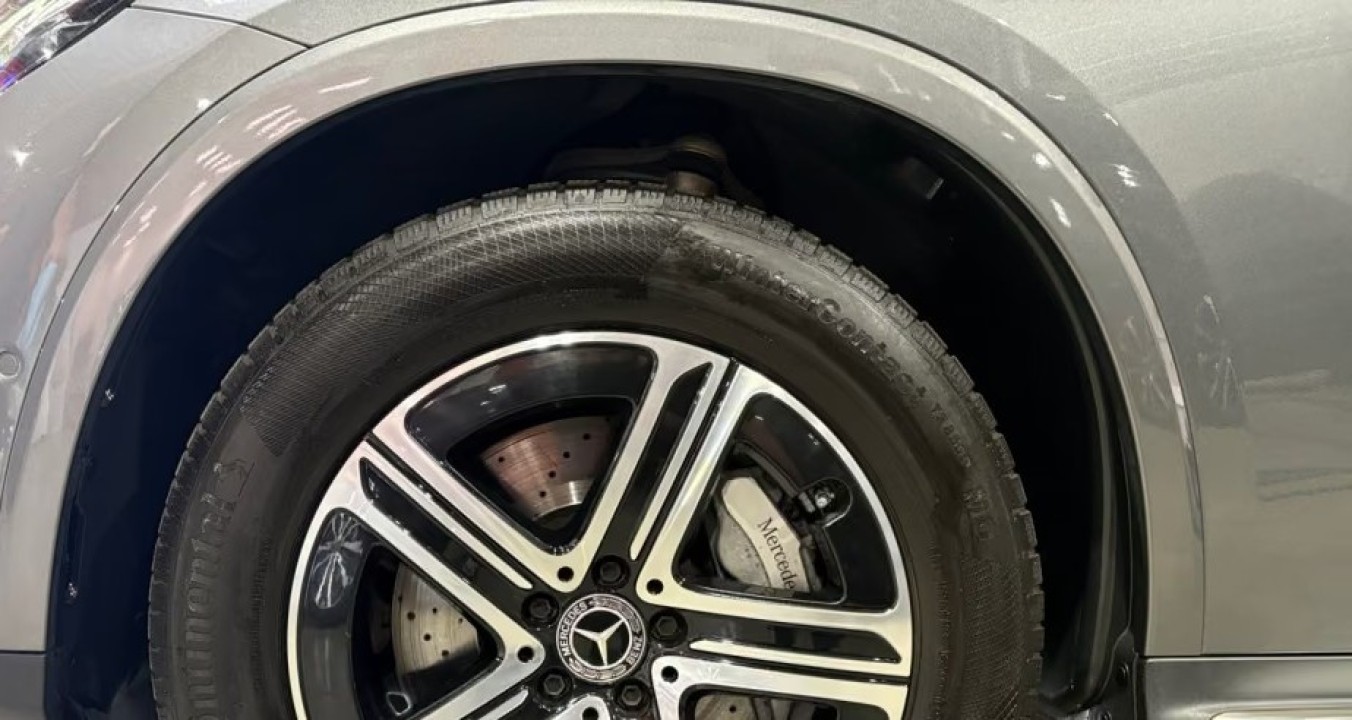 Mercedes-Benz GLC 300 4MATIC AMG Line - foto 16
