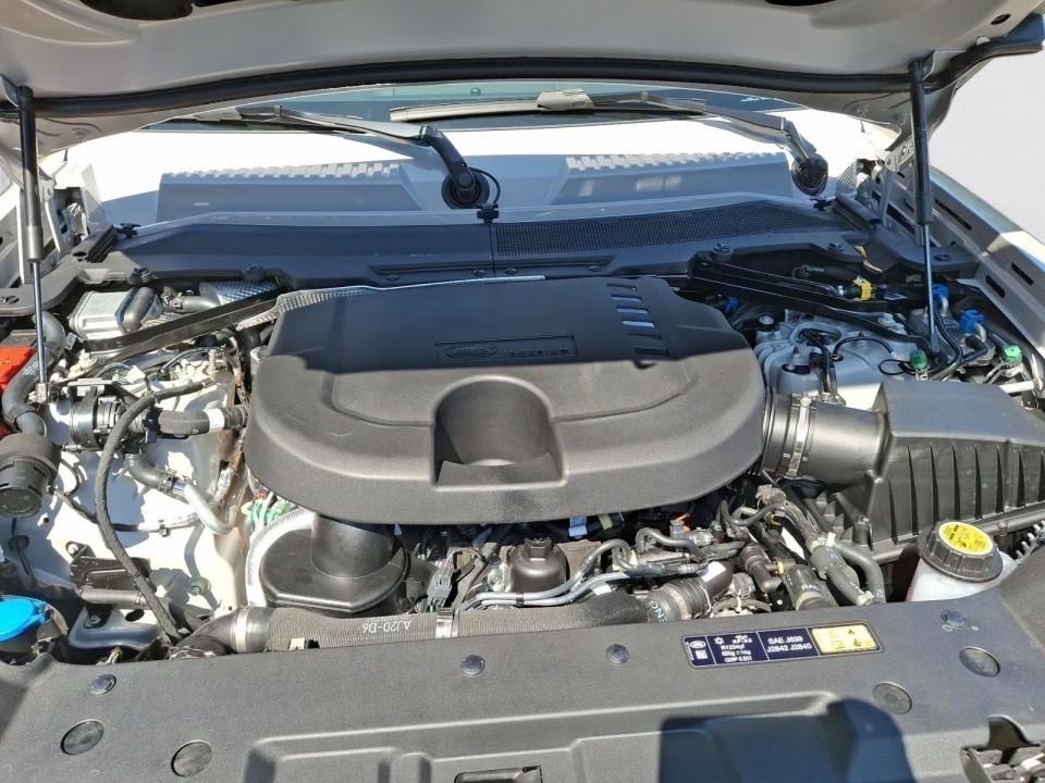 Land Rover Defender 110 D350 X-Dynamic HSE - foto 16