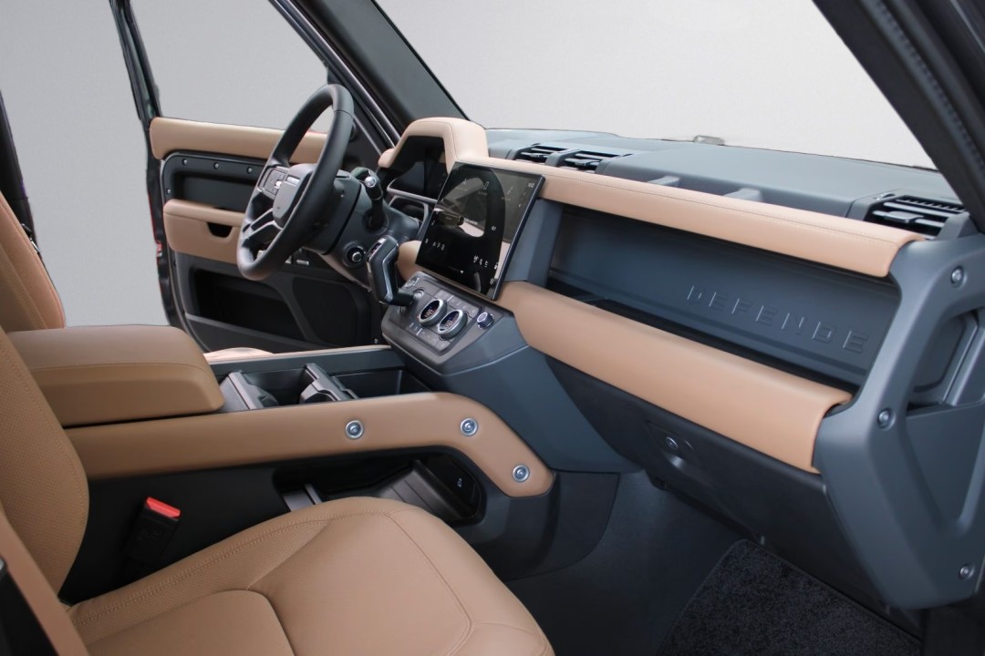Land Rover Defender 110 D350 X-Dynamic - foto 9