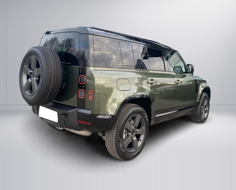 Land Rover Defender 110 D350 X-Dynamic HSE (3)