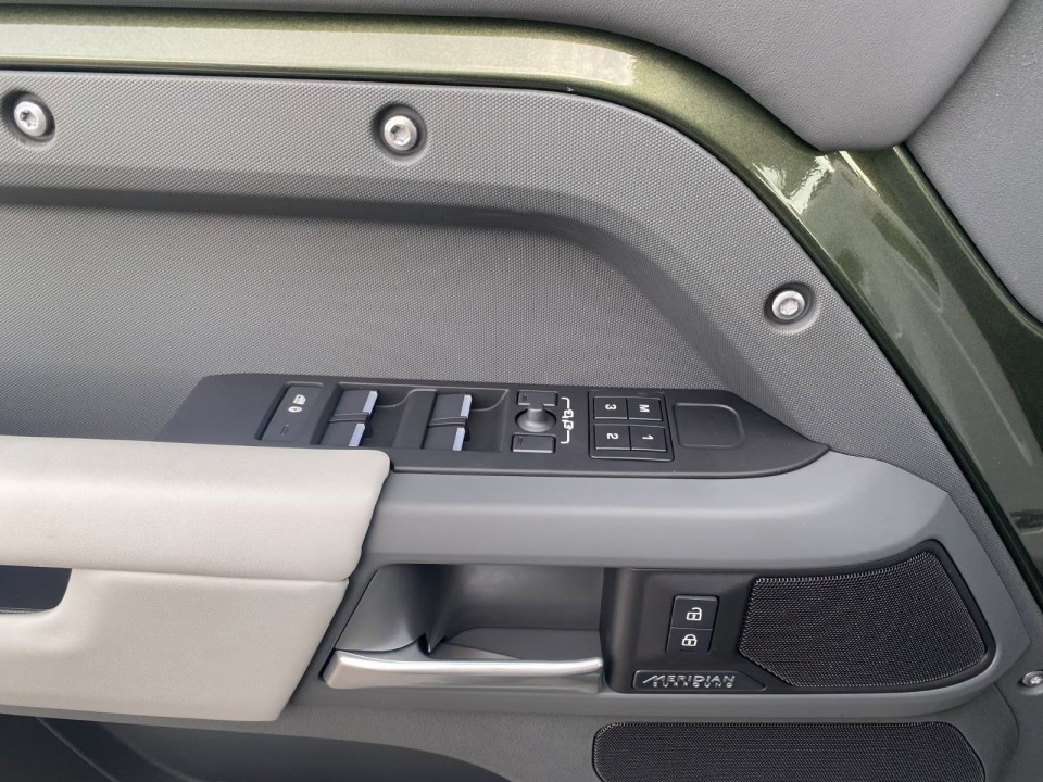 Land Rover Defender 110 D350 X-Dynamic HSE - foto 21