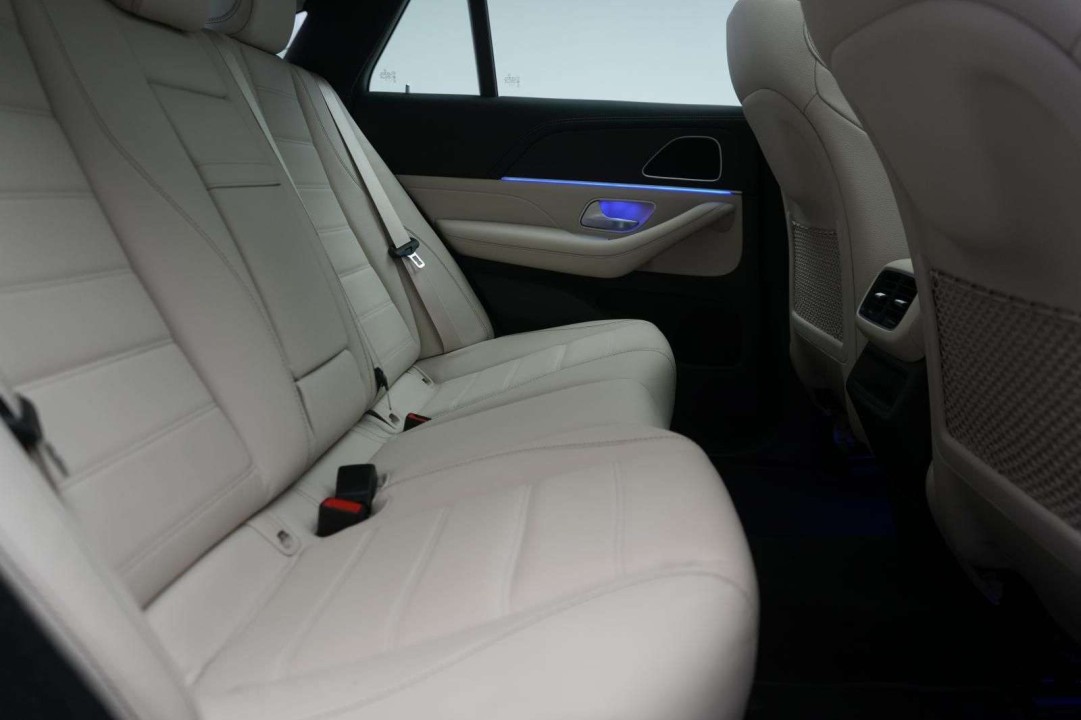 Mercedes-Benz GLE Coupé 300d 4MATIC AMG Line - foto 11
