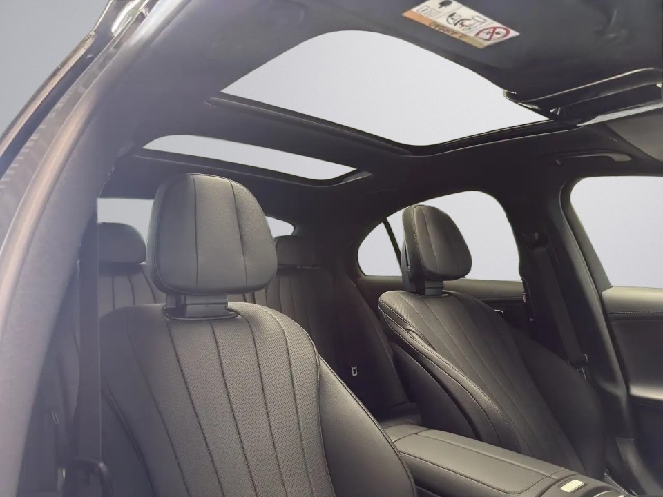 Mercedes-Benz E 450 4MATIC AMG Line - foto 13