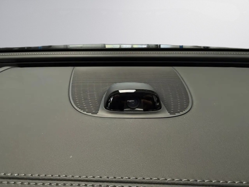 Mercedes-Benz E 450 4MATIC AMG Line - foto 12