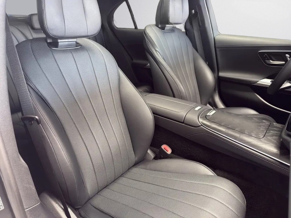 Mercedes-Benz E 450 4MATIC AMG Line - foto 9