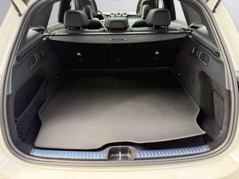 Mercedes-Benz GLC 300de 4MATIC AMG Line - foto 17