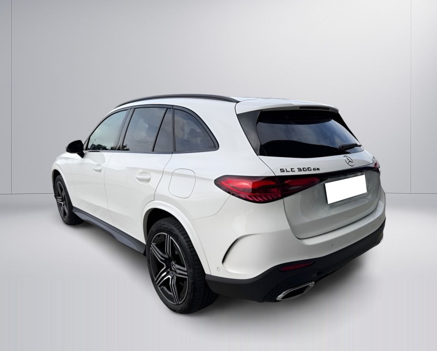 Mercedes-Benz GLC 300de 4MATIC AMG Line (5)