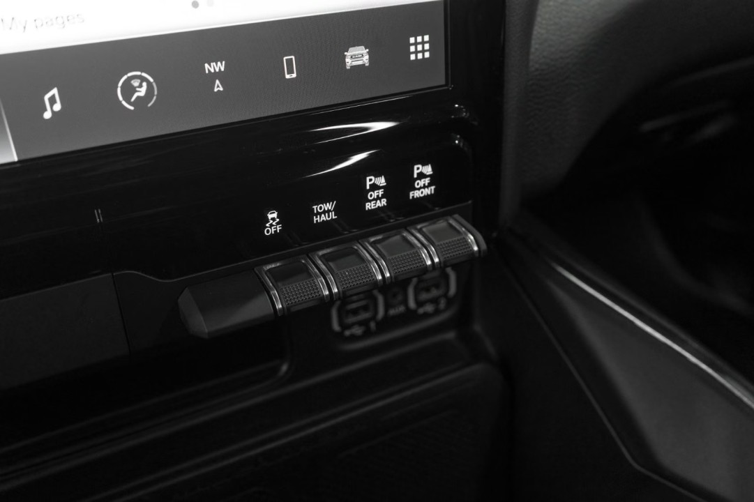 Dodge RAM 1500 Laramie 4x4 - foto 13
