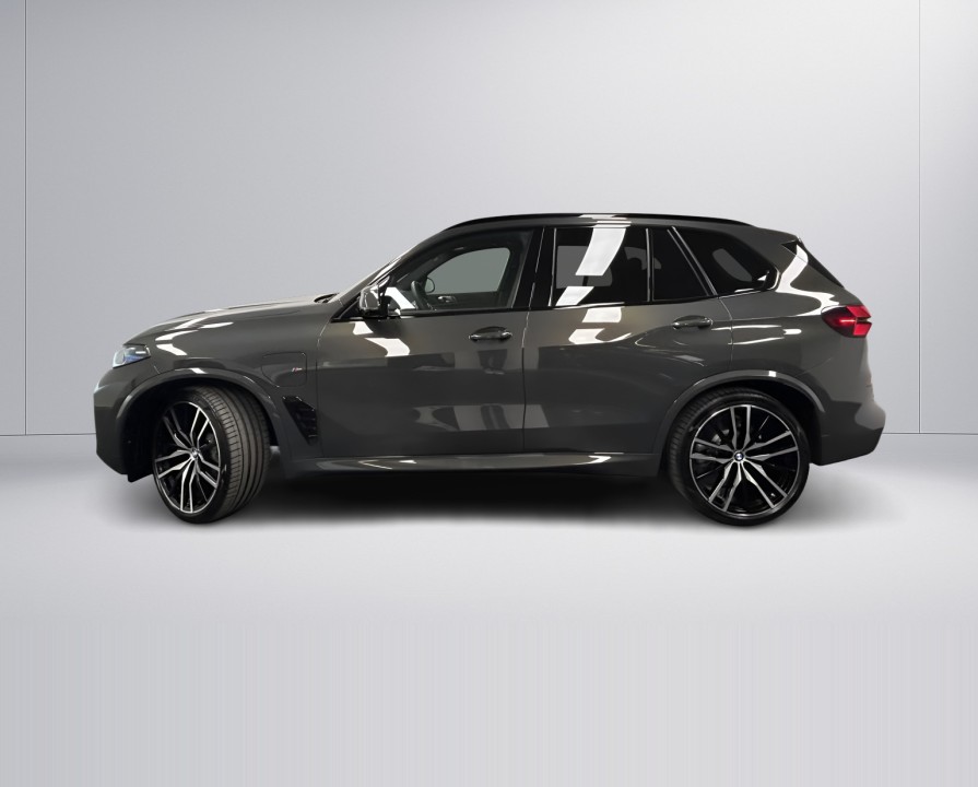 BMW X5 xDrive 50e M-Sport (2)