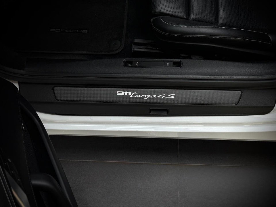 Porsche 911 Targa 4S - foto 24
