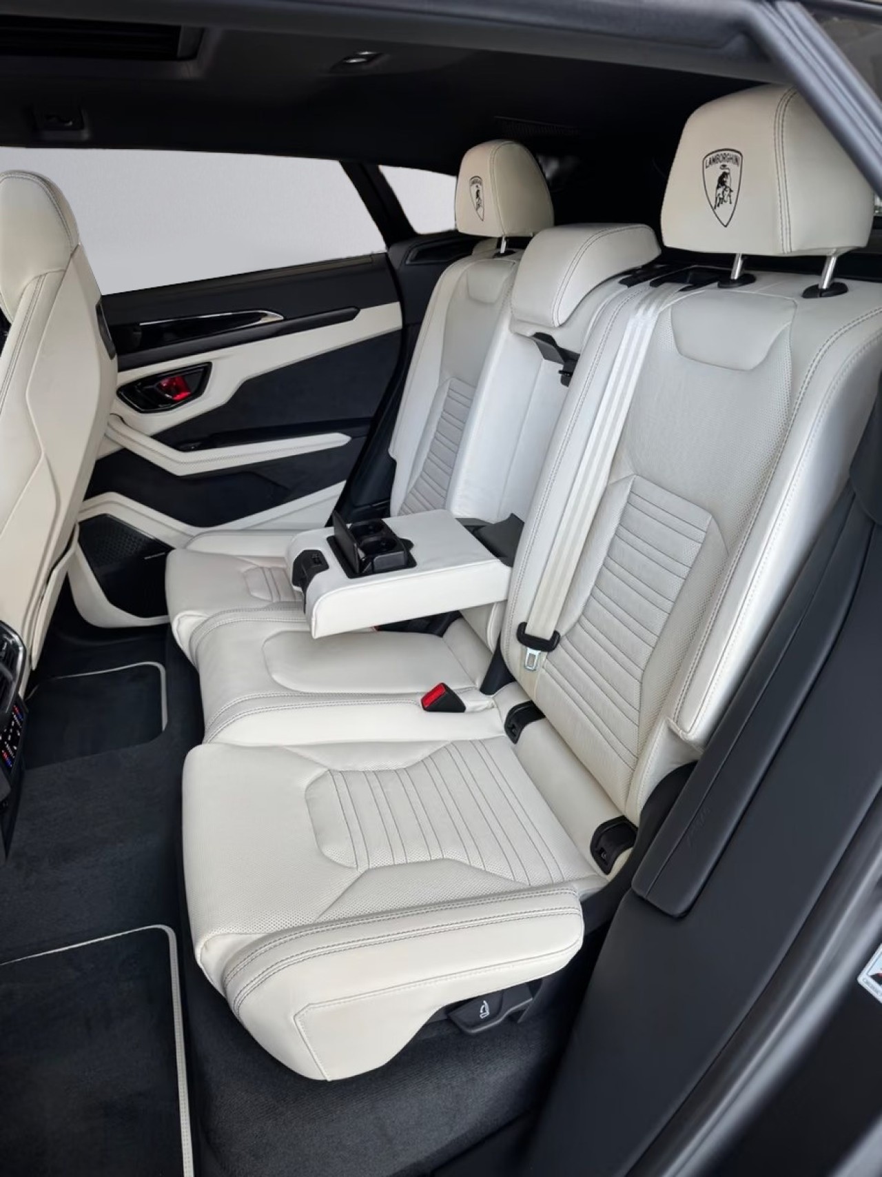 Lamborghini URUS SE - foto 29