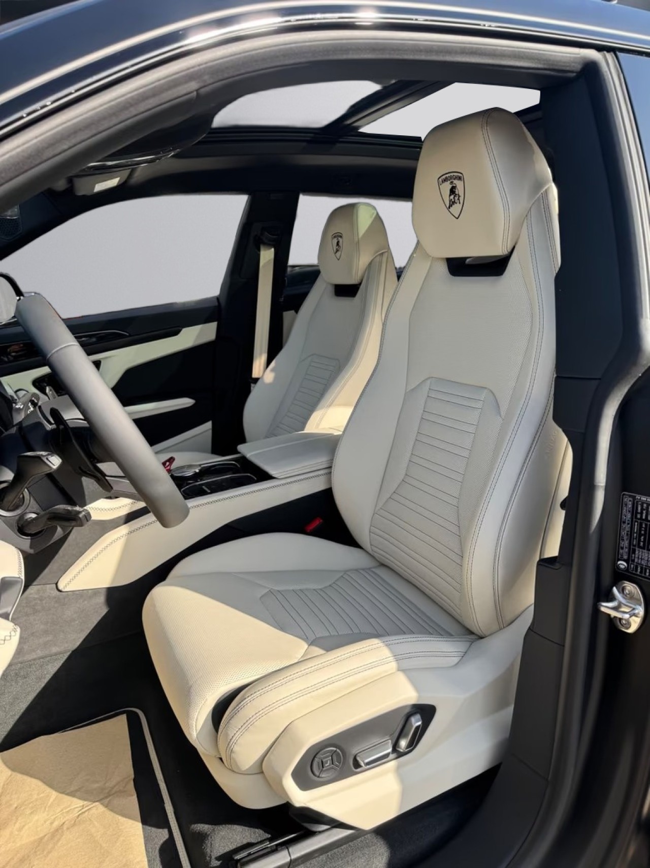 Lamborghini URUS SE - foto 27