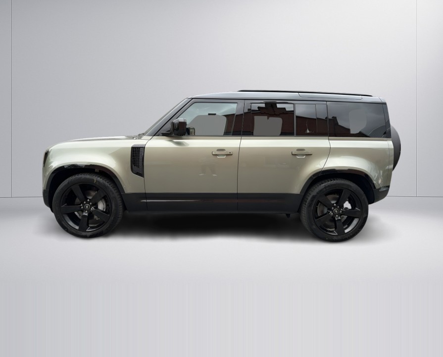 Land Rover Defender 110 D300 X-Dynamic HSE (5)