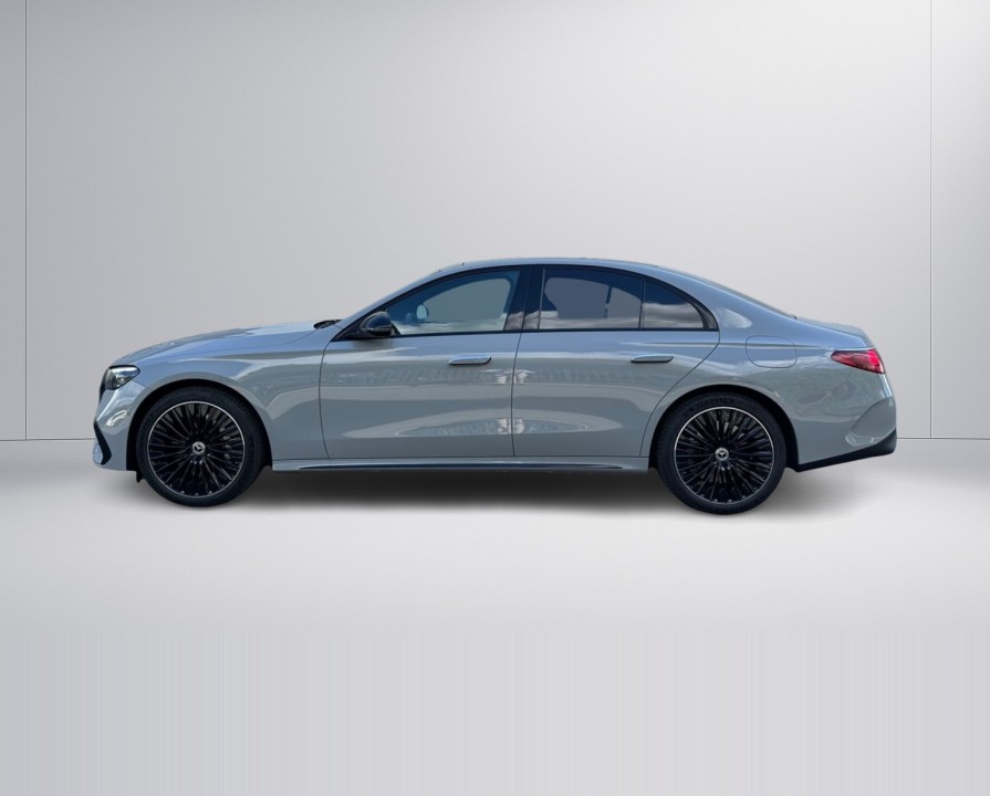 Mercedes-Benz E 300e AMG Line - foto 6