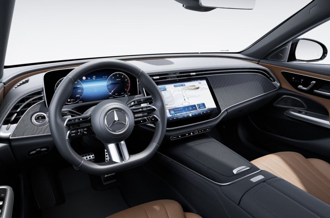 Mercedes-Benz E 200 AMG Line - foto 6