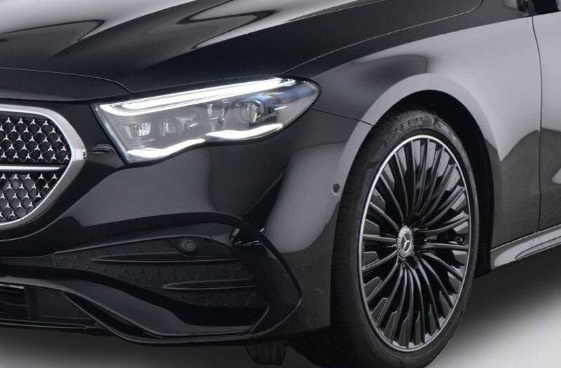 Mercedes-Benz E 200 AMG Line - foto 13