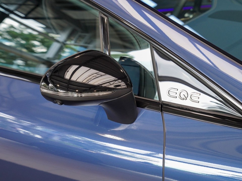 Mercedes-Benz EQE 300 AMG Line - foto 28