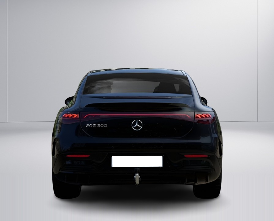Mercedes-Benz EQE 300 AMG Line (4)