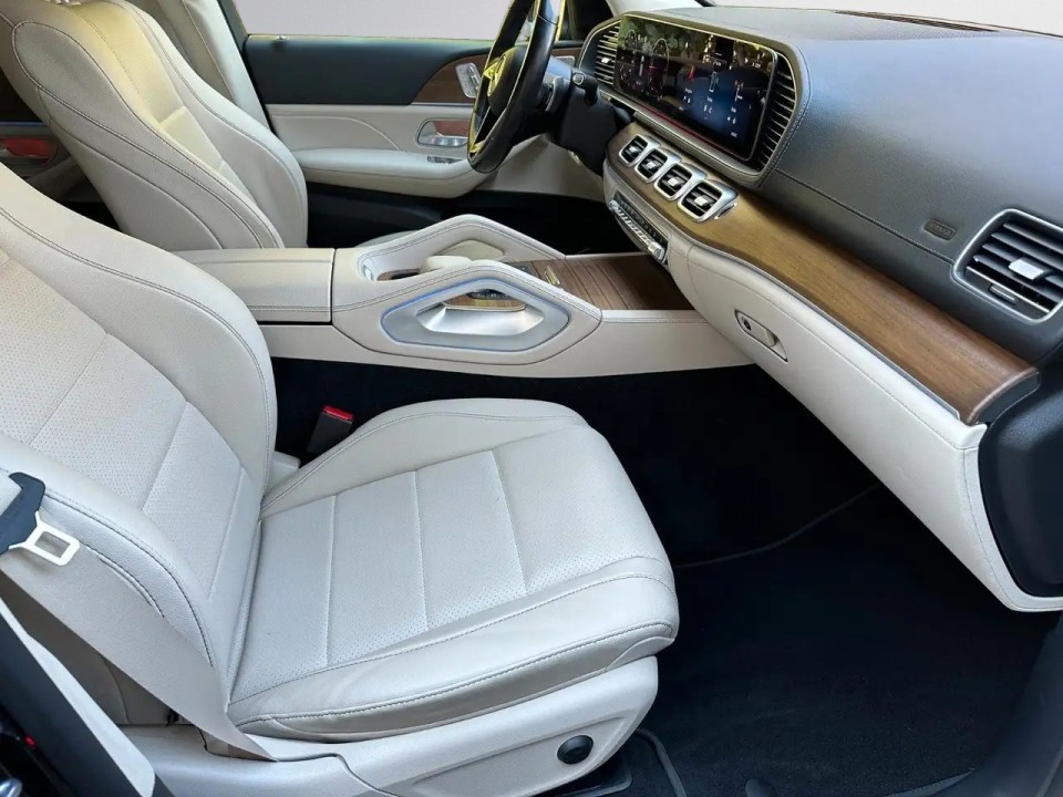 Mercedes-Benz GLE 300d 4MATIC - foto 8