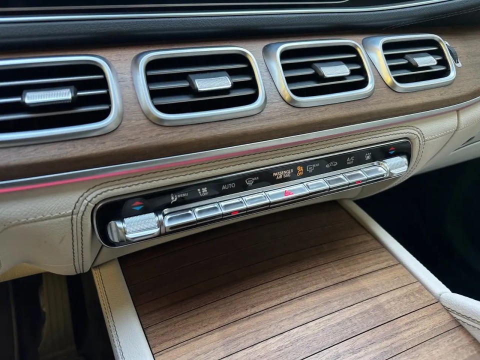 Mercedes-Benz GLE 300d 4MATIC - foto 10