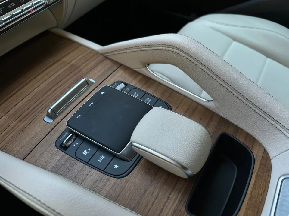 Mercedes-Benz GLE 300d 4MATIC - foto 9